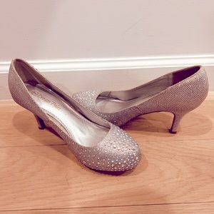 Silver Slipper Dream Paris Rhinestone Holo-graphic Heels Platforms Pumps Size 7